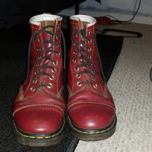 Dr Martin red capper